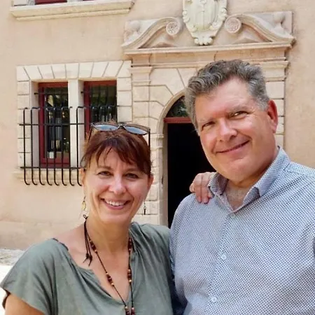 Fontaine Des Magnarelles Guest house Althen-des-Paluds
